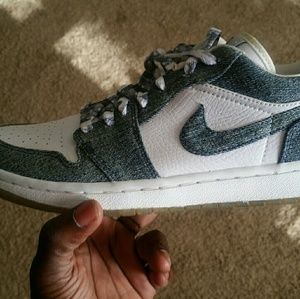 Jordan 1 low denim